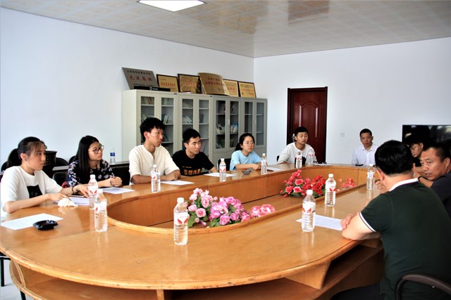 南京财经大学“易燃”暑期实践团队在芍药飞舞的地方燃起火的意志,在呼和车力蒙古族乡遇见东北农业经济